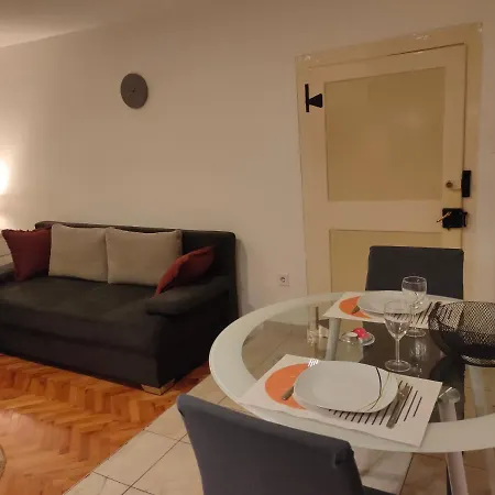 Apartment Inspired By A.c.